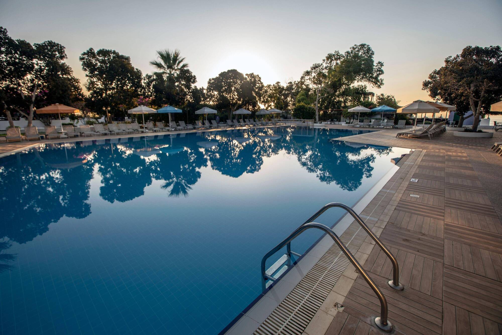 Merit Cyprus Gardens Holiday Famagusta  Exterior photo